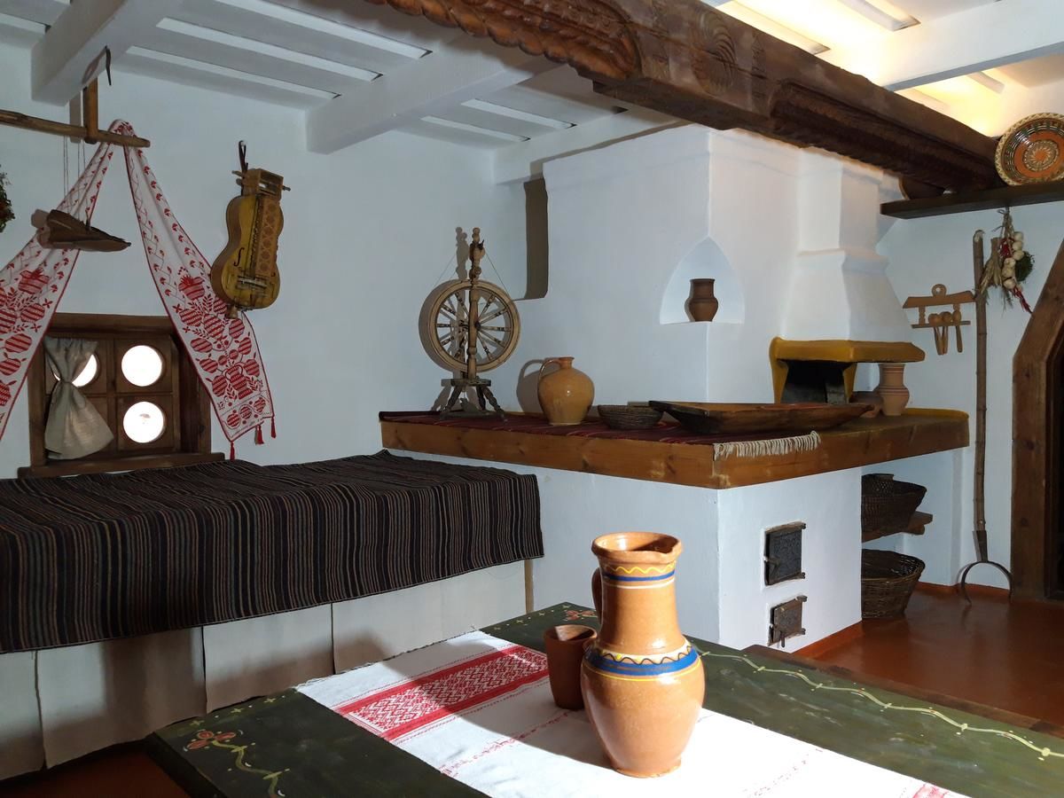 Отель Мамаєва Слобода Киев-24