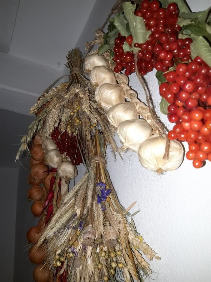 Отель Мамаєва Слобода Киев-25