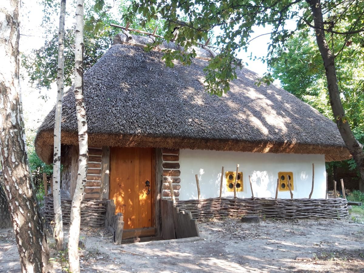 Отель Мамаєва Слобода Киев-39