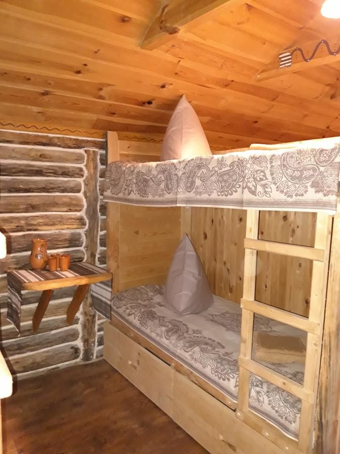 Отель Мамаєва Слобода Киев-11