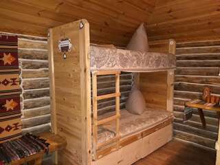 Отель Мамаєва Слобода Киев Односпальная кровать в общем номере-3